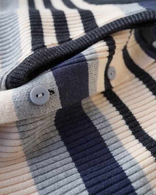 マルチボーダーニットアンサンブル