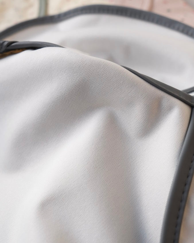 耳付お食事エプロン