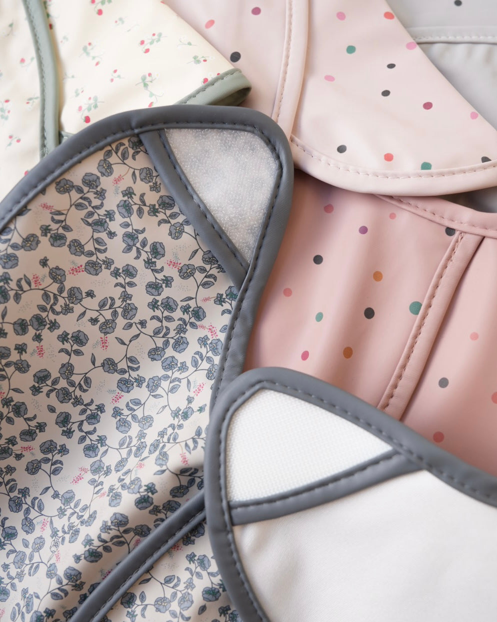 耳付お食事エプロン