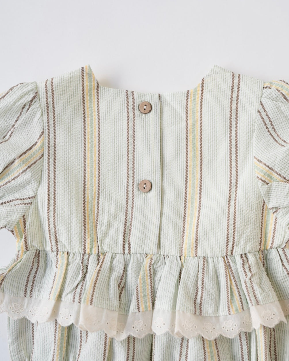 マルチストライプリンクルロンパース