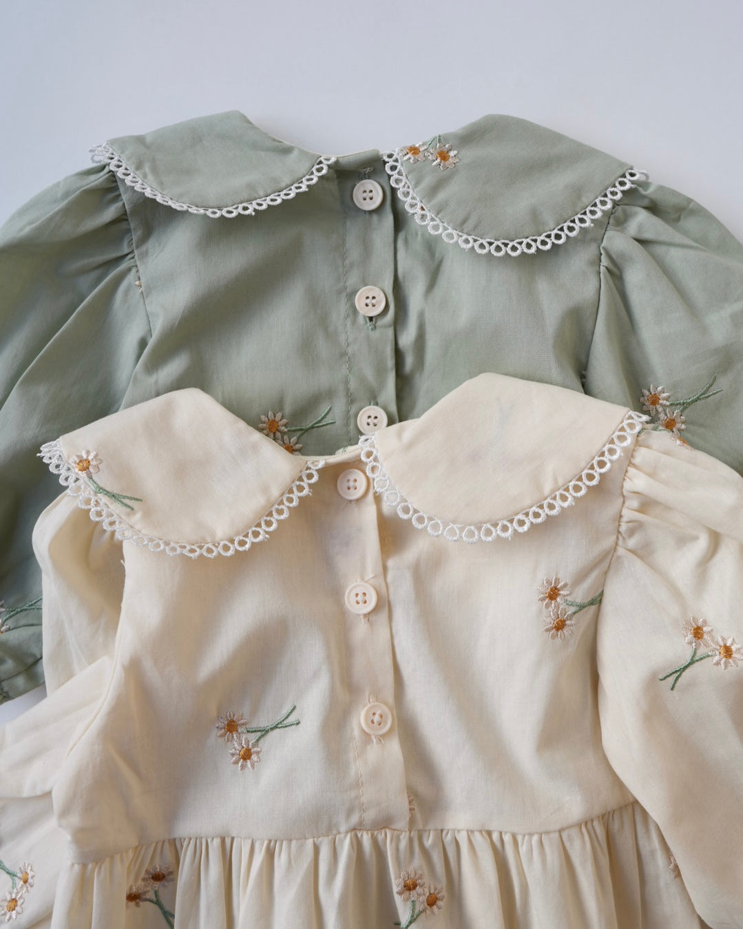 デイジー刺しゅうブラウスロンパース