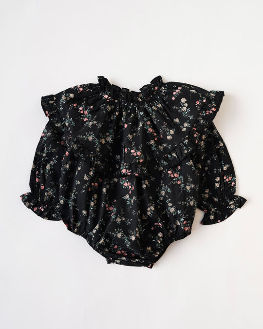 小花柄フリルロンパース