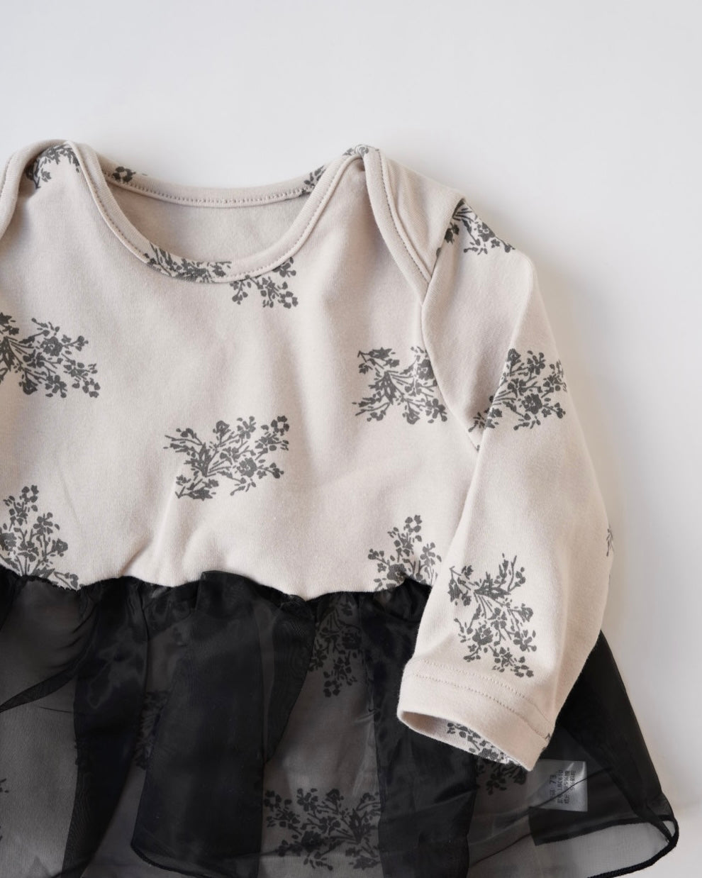 スカート付フラワーロンパース