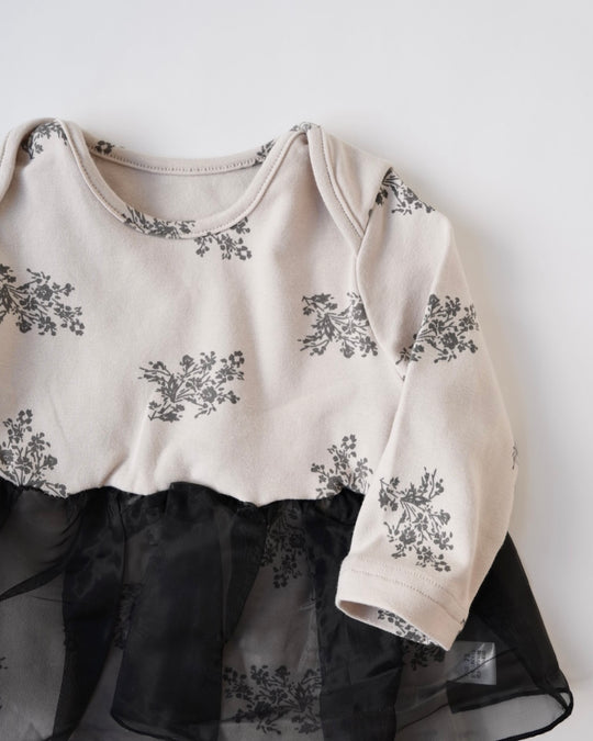 スカート付フラワーロンパース