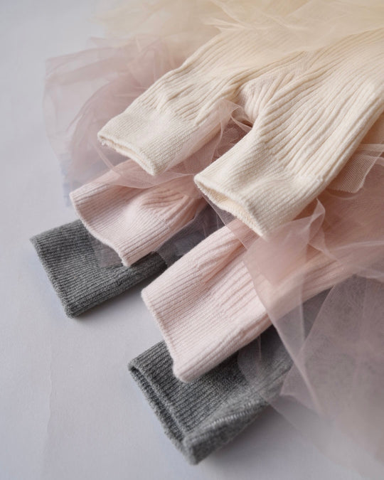 チュールスカートサスレギンス