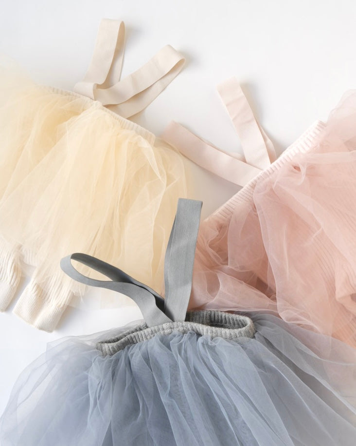 チュールスカートサスレギンス