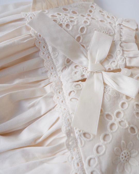 レースビブリボンワンピース