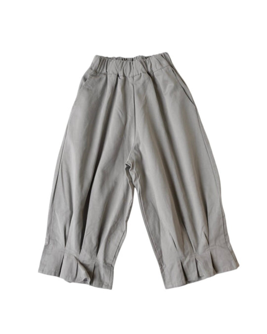 裾タックボリュームパンツ