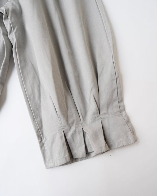 裾タックボリュームパンツ