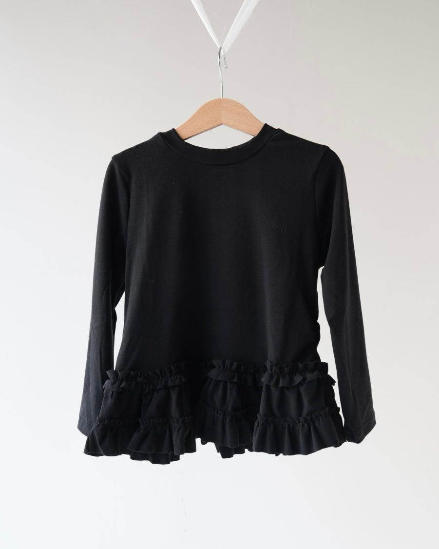 裾フリルトップス