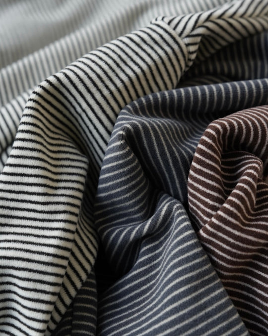 [nunu biel]ボーダー裏起毛モックネック