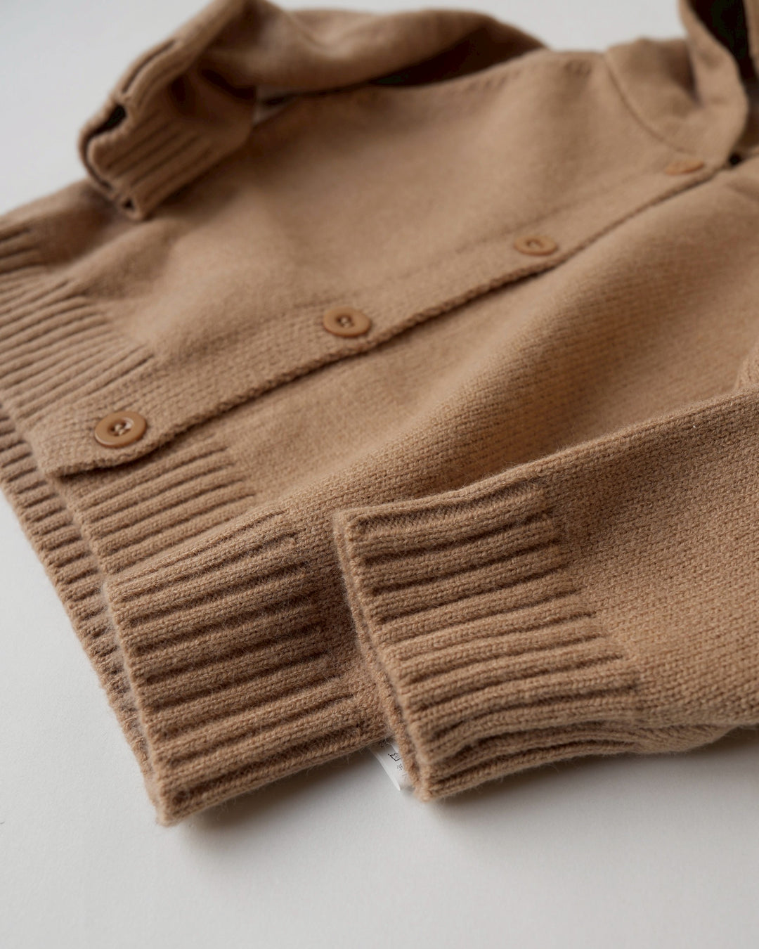 ポンポン耳ニットフーディー