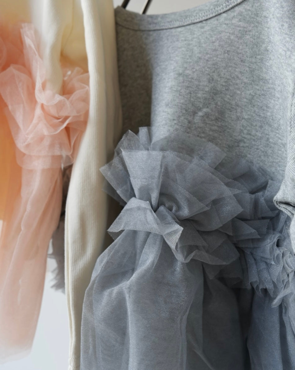 チュールフリルトップス