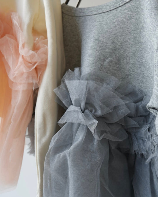 チュールフリルトップス