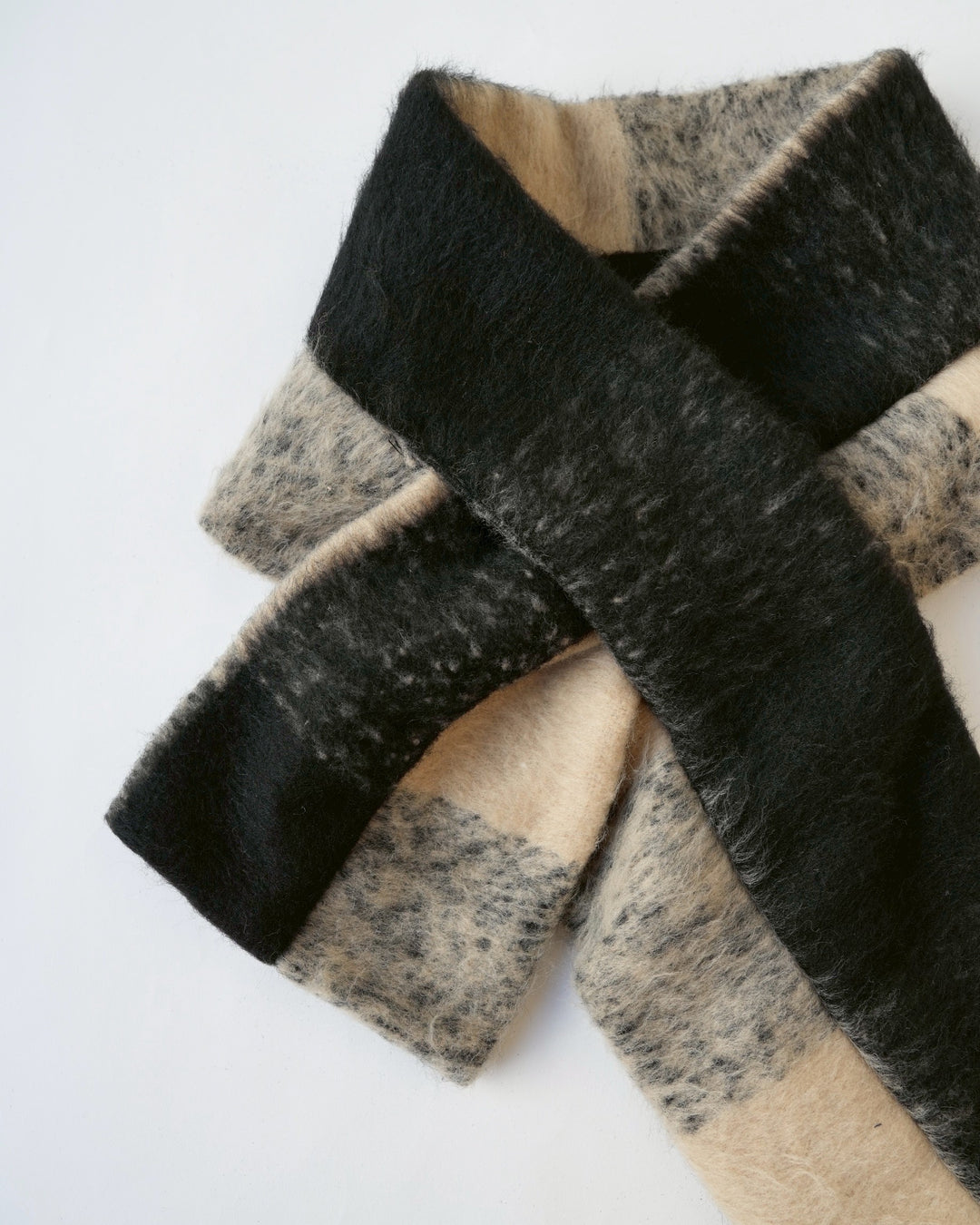 マフラー付きシャギーウールチェックコート