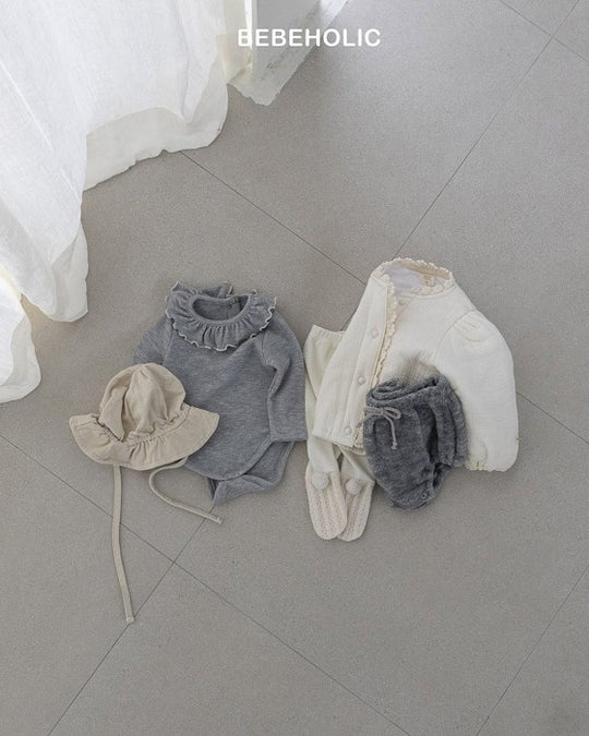 [bebeholic]フリル衿ロンパース