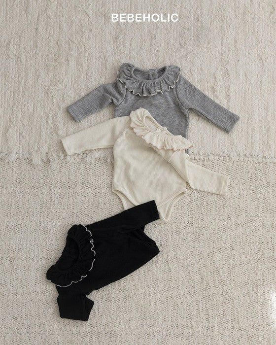 [bebeholic]フリル衿ロンパース