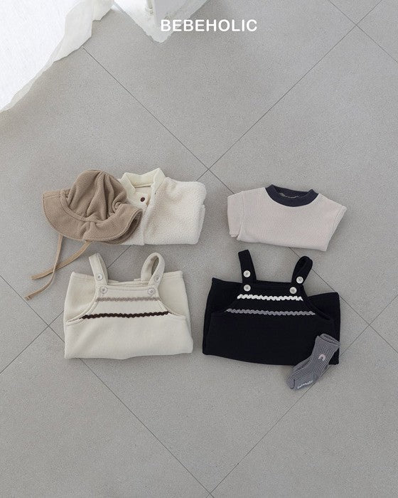 [bebeholic]ライン裏起毛サロペット