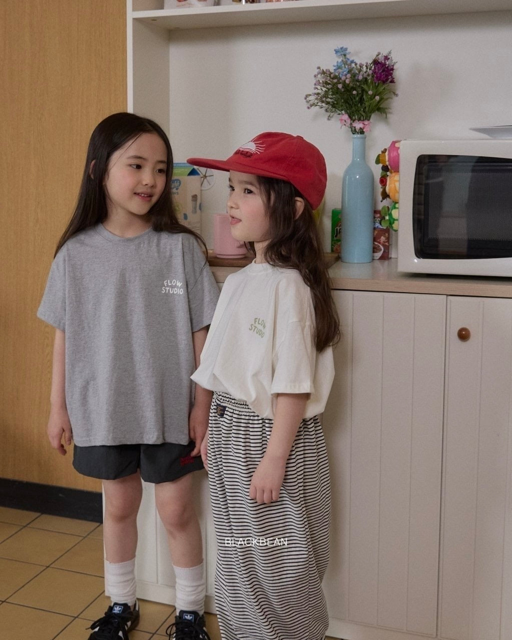 [BLACKBEAN]flow T-shirt
