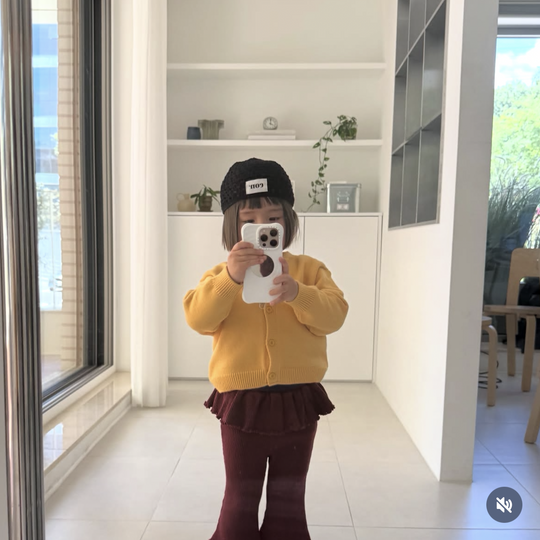 [con]color cardigan