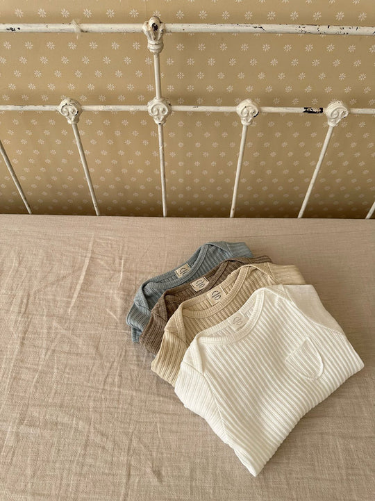 予約[monbebe]Leo Boy Suit (beanie Set)