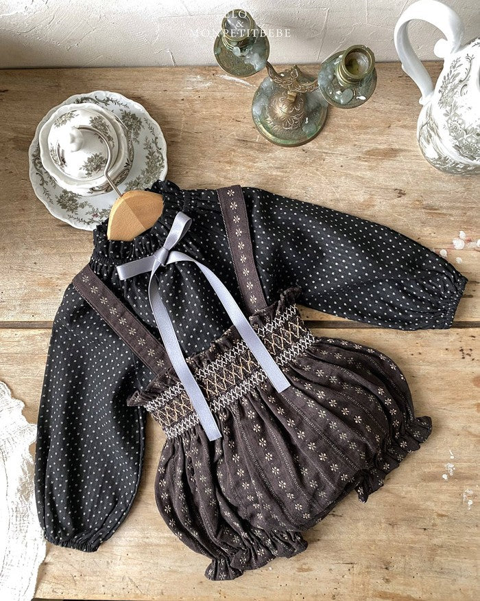 [monpetitbebe]モンド刺繍ブラウス