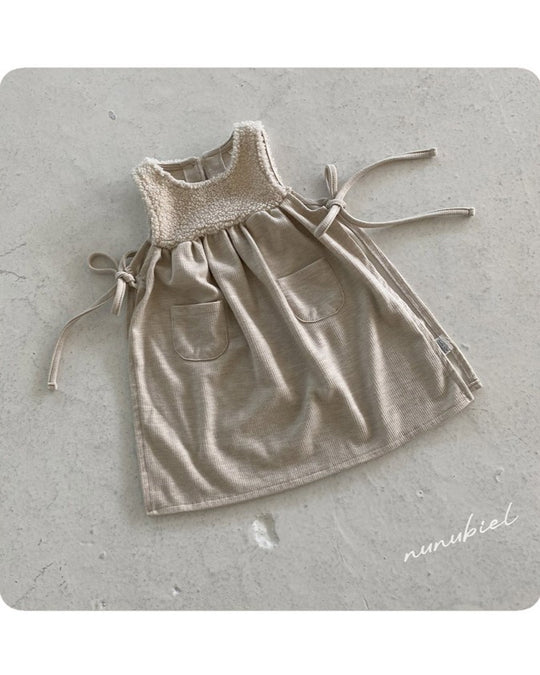 [nunu biel]boa dress