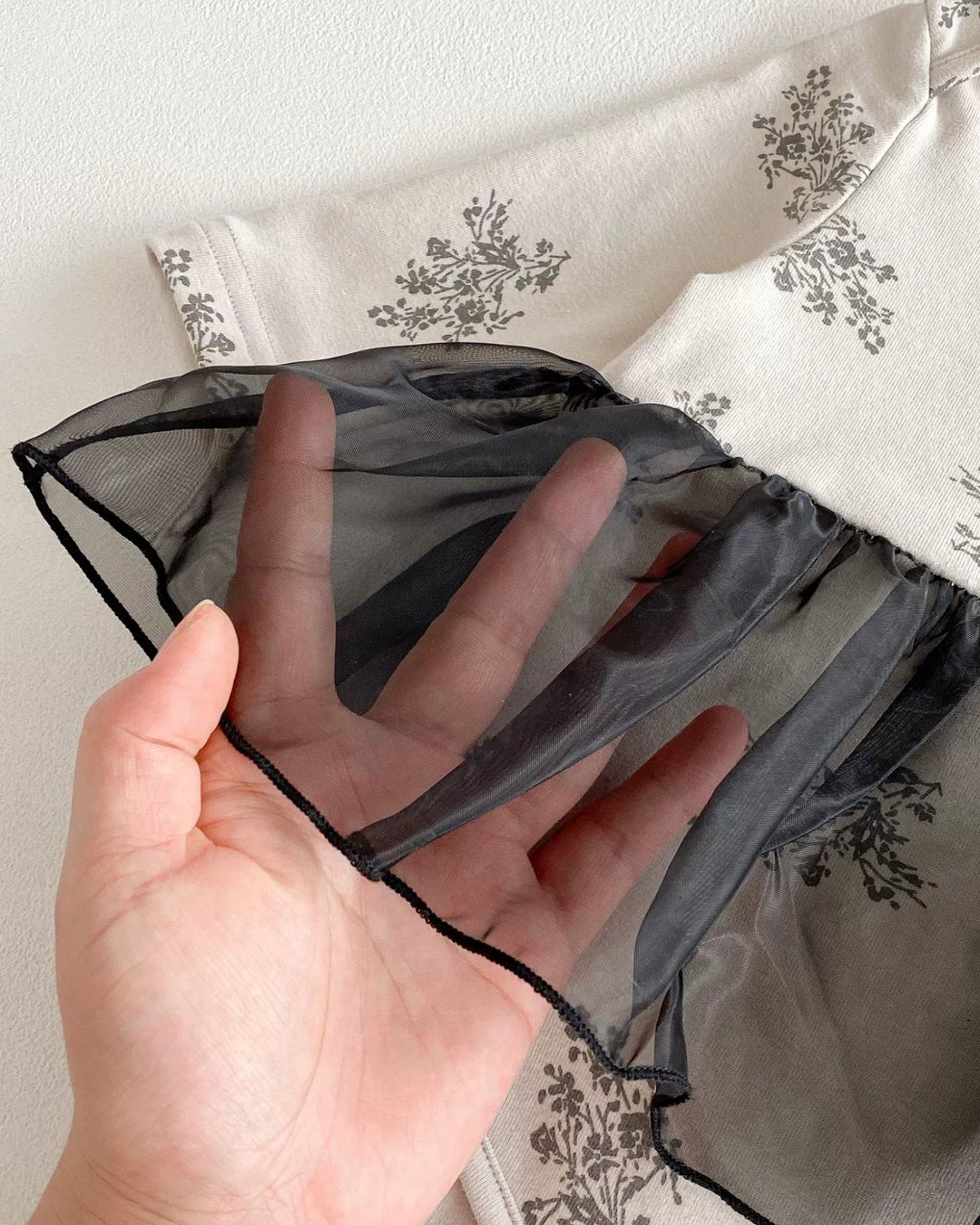 スカート付フラワーロンパース