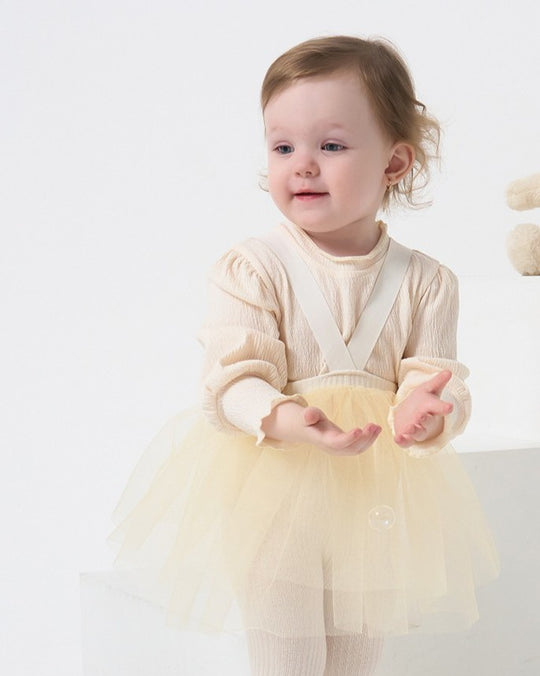 チュールスカートサスレギンス