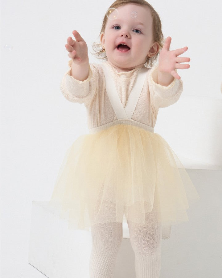 チュールスカートサスレギンス