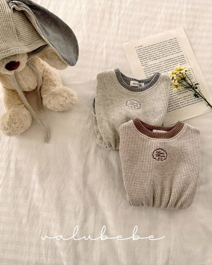 予約[valubebe]クロップド配色スーツ