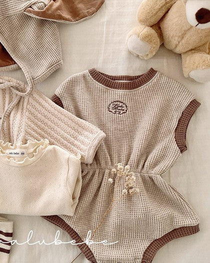 予約[valubebe]クロップド配色スーツ