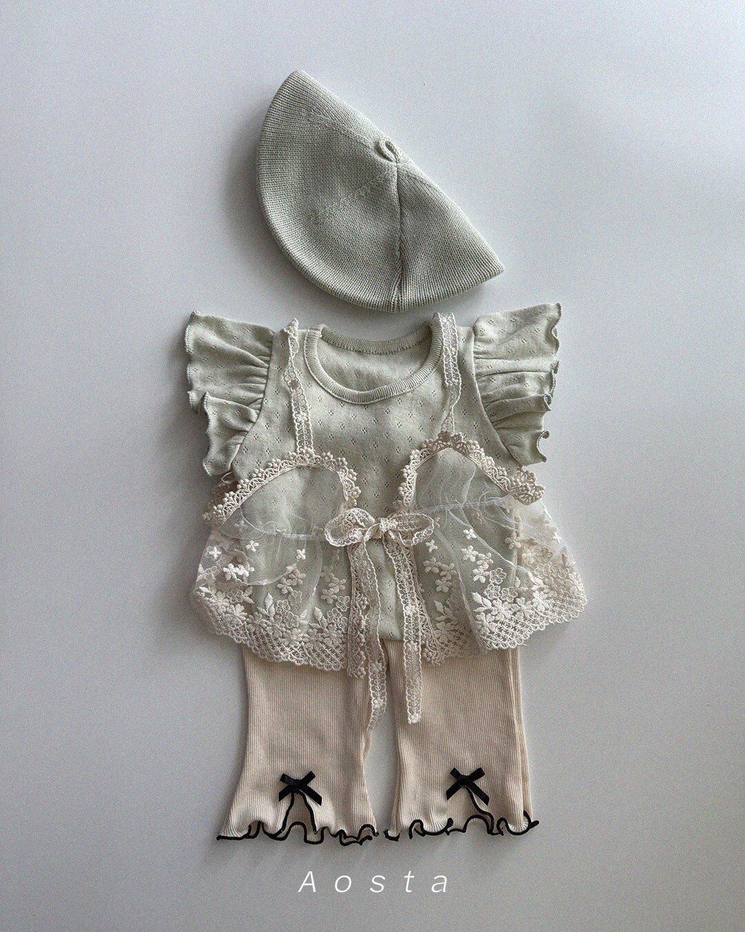 [aosta]lace open bustier