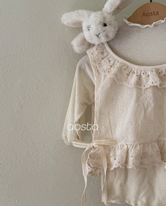 [AOSTA]Lace Olivia Vest