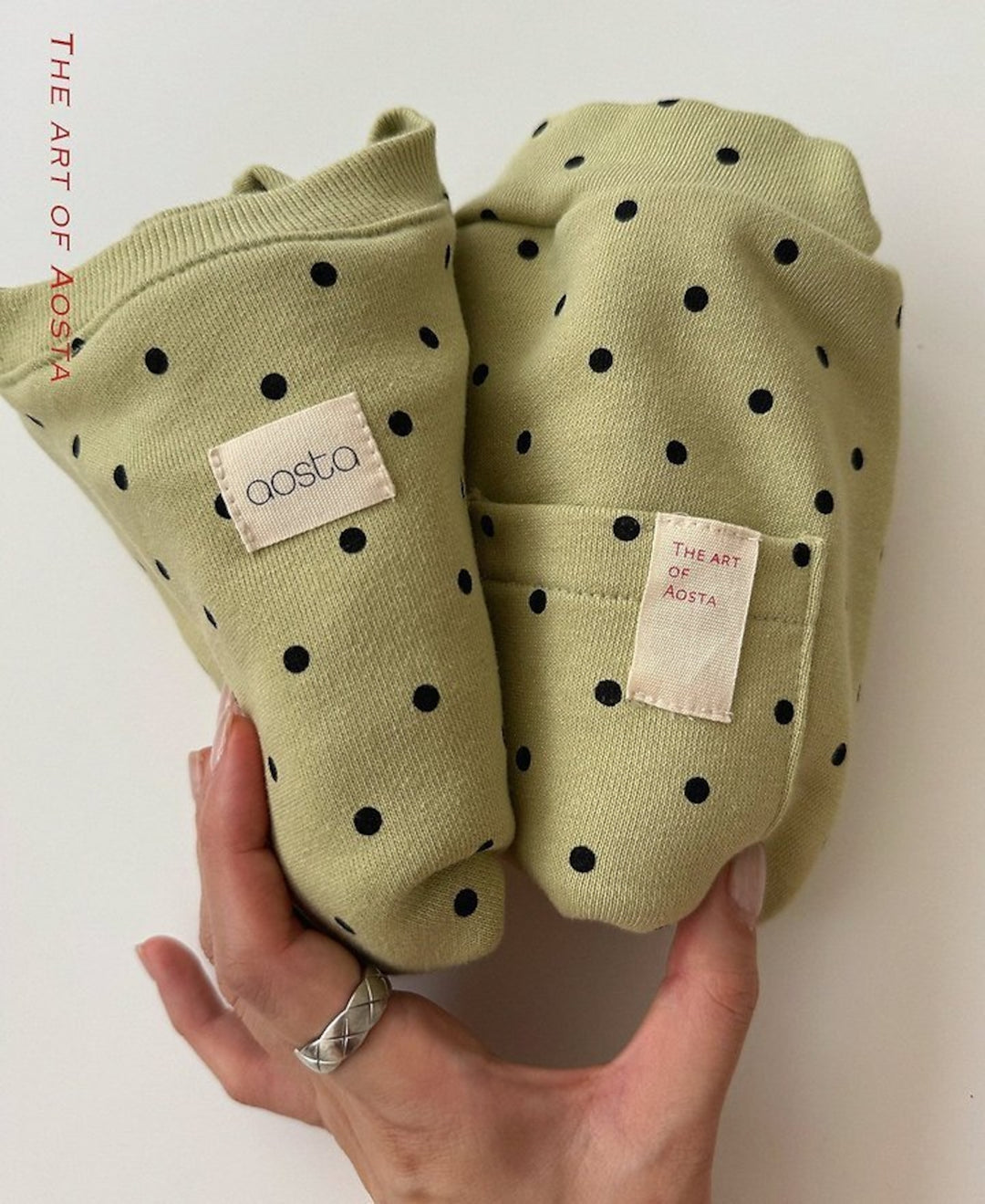 [AOSTA]Dot Tongtong Vest
