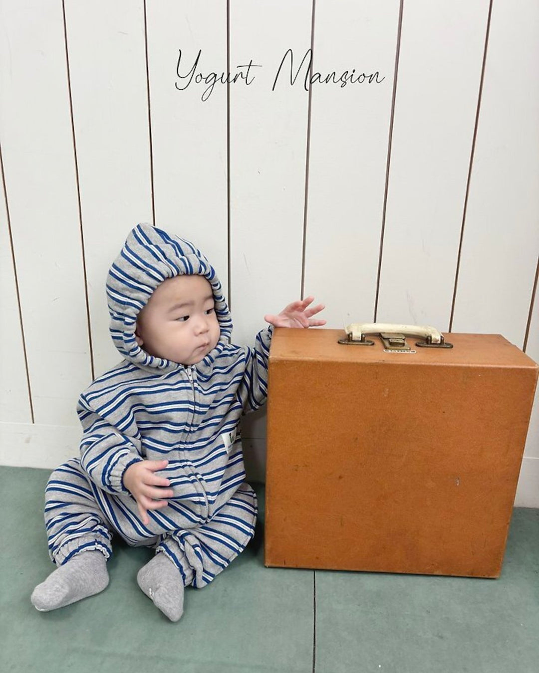 [yogurt mansion]stripe hoodie suits