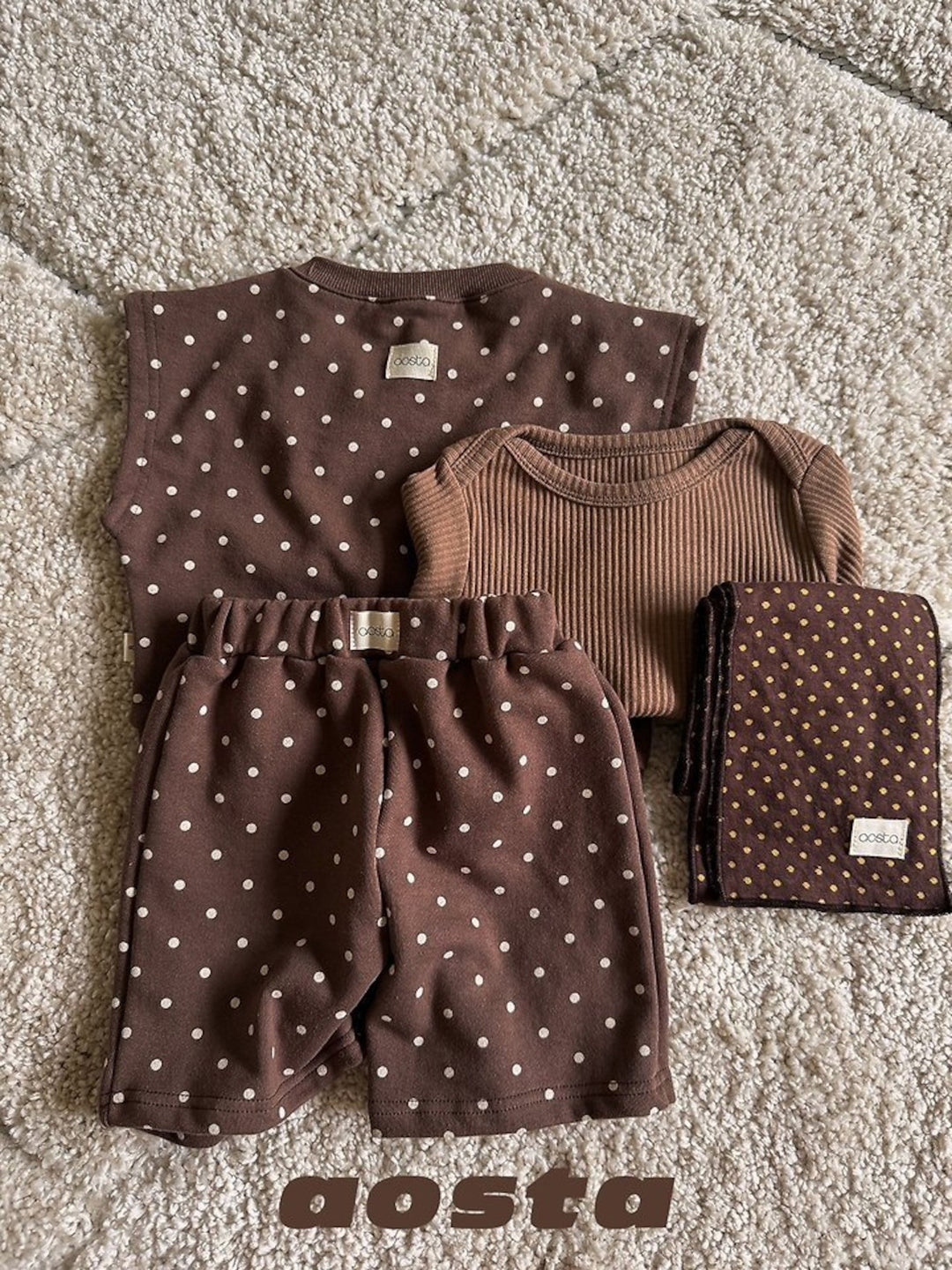 [AOSTA]Dot Tongtong Vest