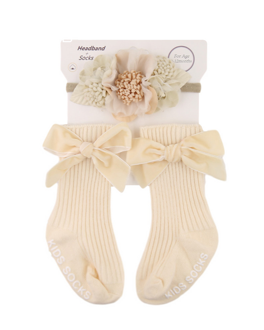ヘアバンド付きソックス