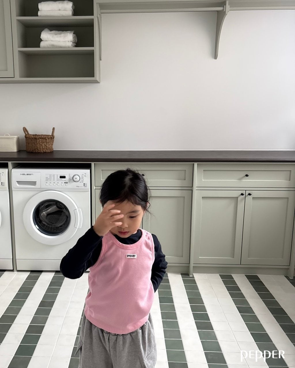 [pepper]bom bom tank-top