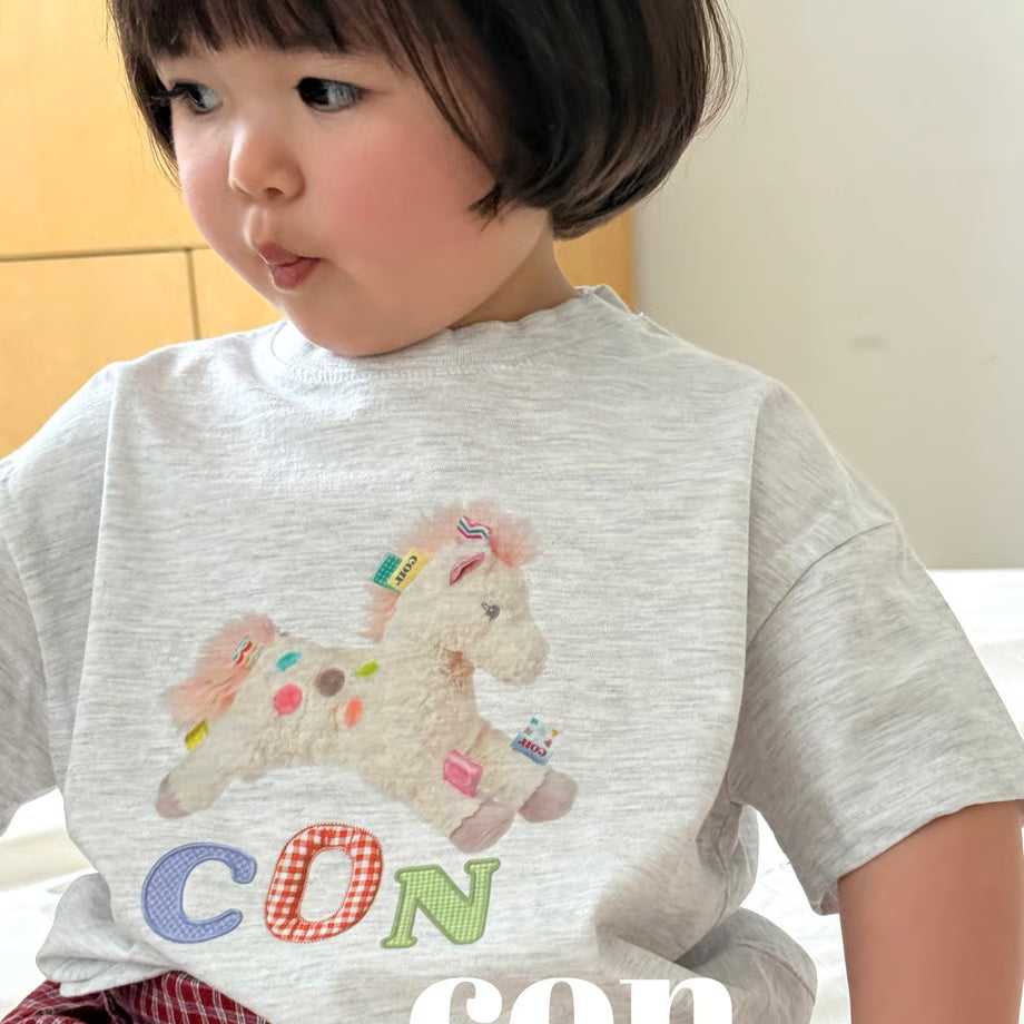 [con]uni corn T-shirt