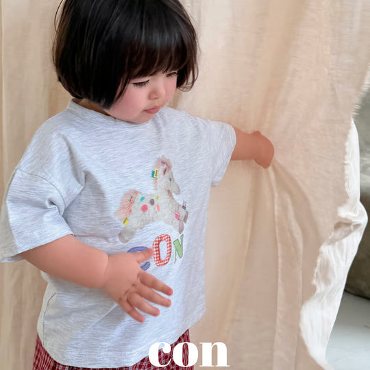 [con]uni corn T-shirt