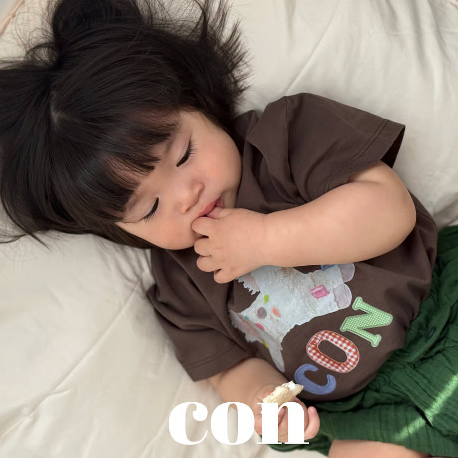 [con]uni corn T-shirt