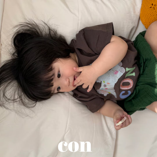 [con]uni corn T-shirt