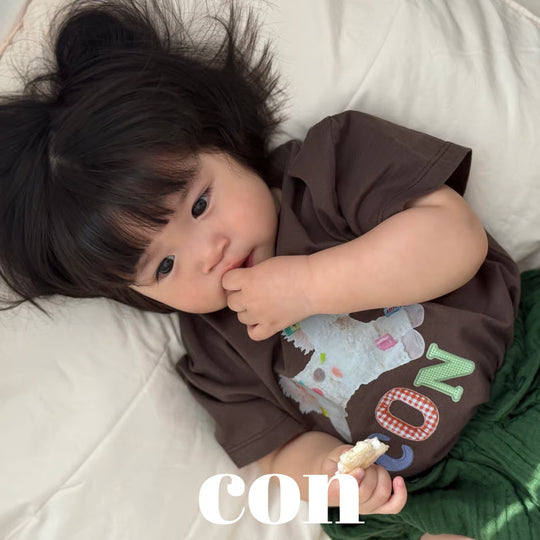 [con]uni corn T-shirt