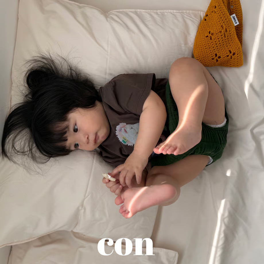 [con]uni corn T-shirt