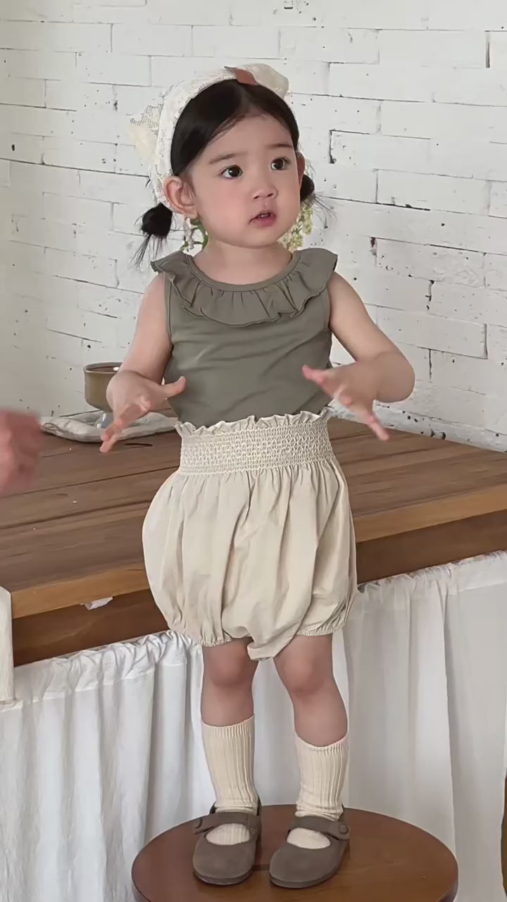 フリルカラー天竺トップス