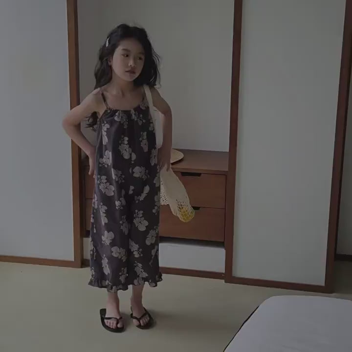 ストロベリーキャミサロペット